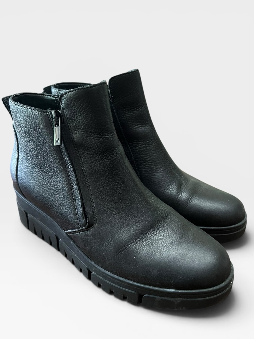 Vionic Uptown Sur Waterproof Black Leather Ankle Boots Lug Sole Comfort 8